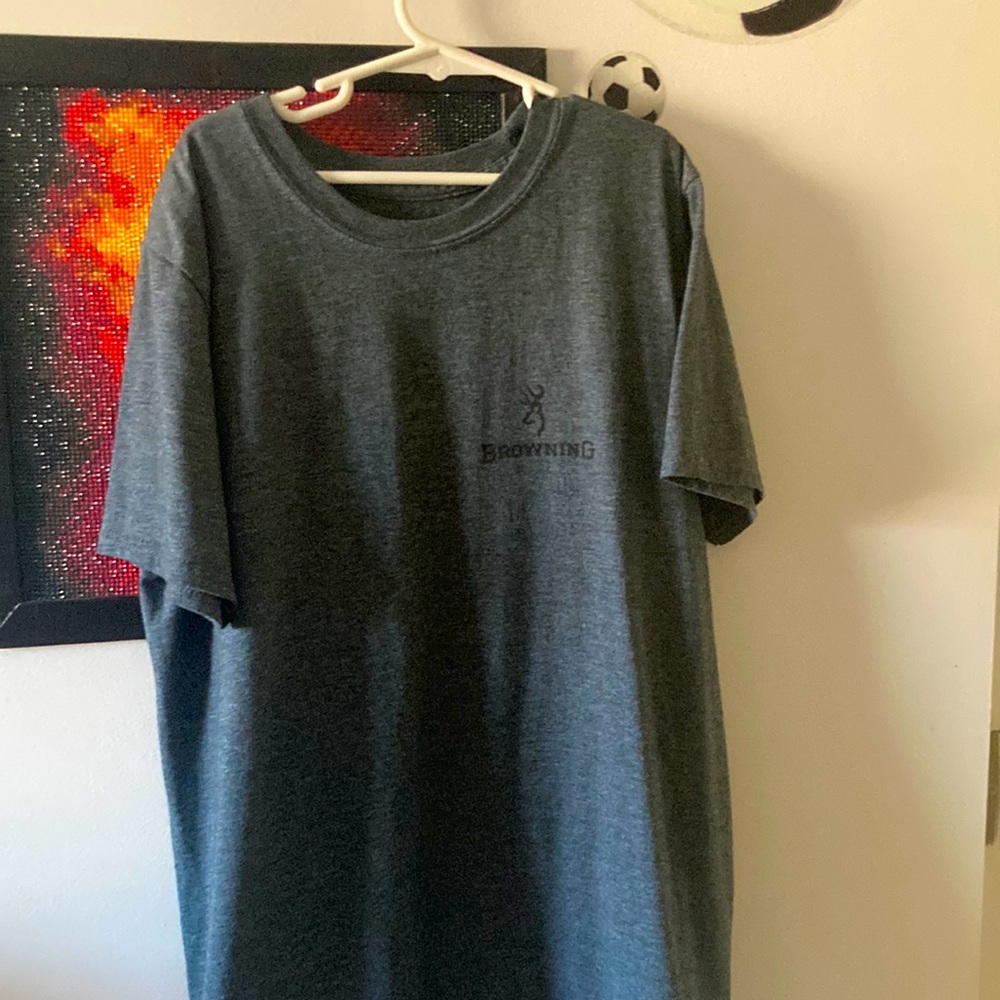 Dark grey tshirt, small